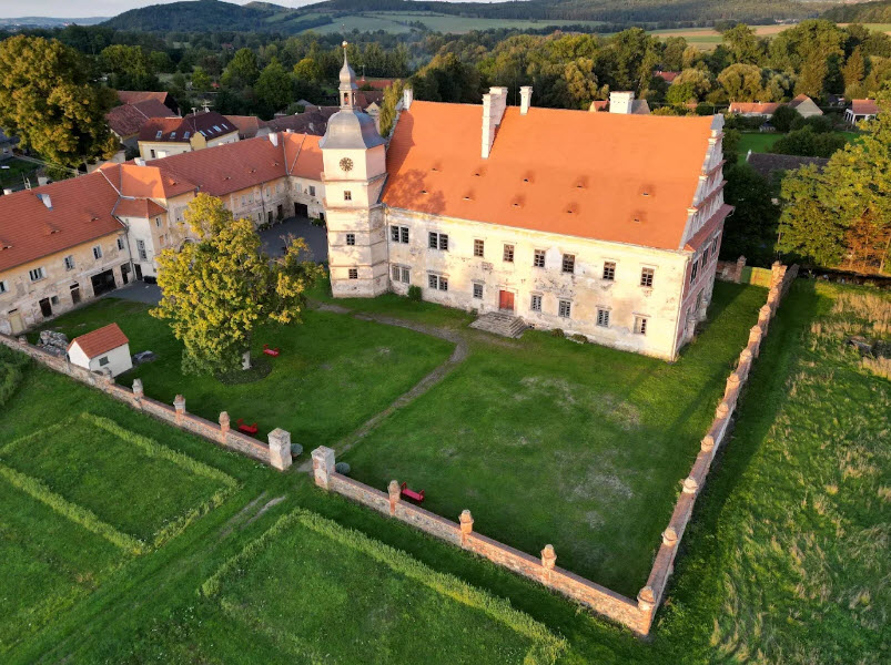 Zámek Červené Poříčí, Czech Republic (Czechia)